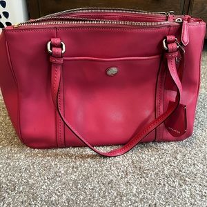 Coach shoulder bag, pink, great condition